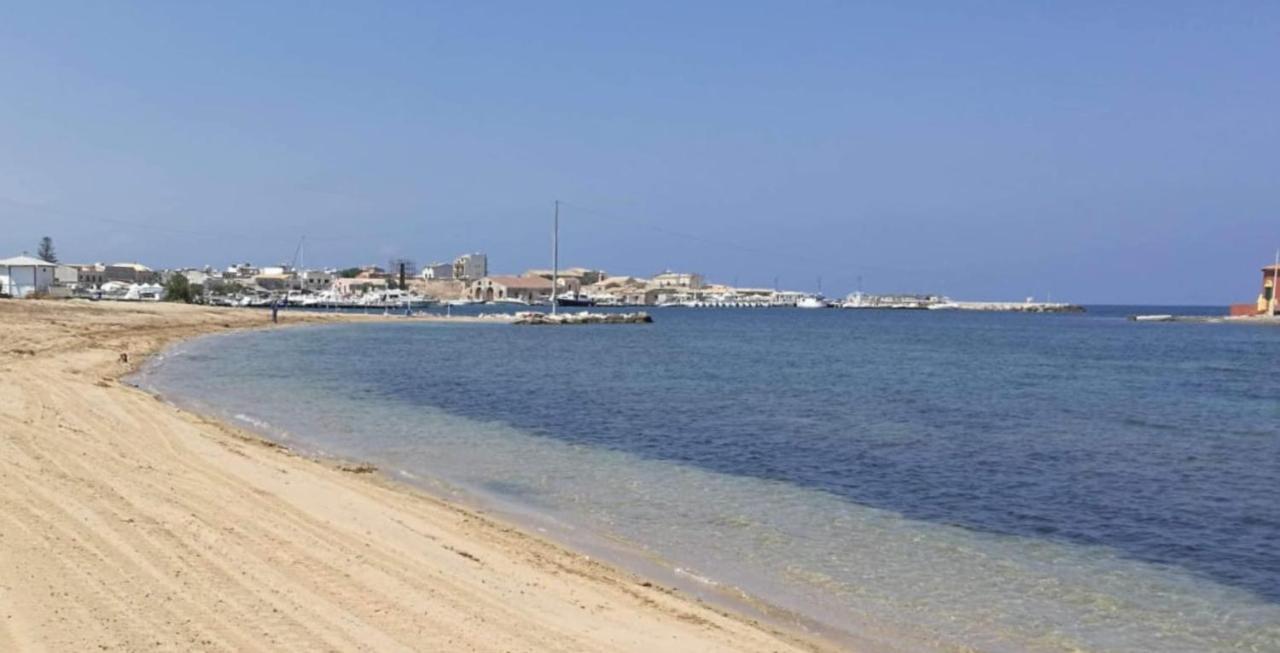 La Casa Sulla Spiaggia Marzamemi Exterior photo